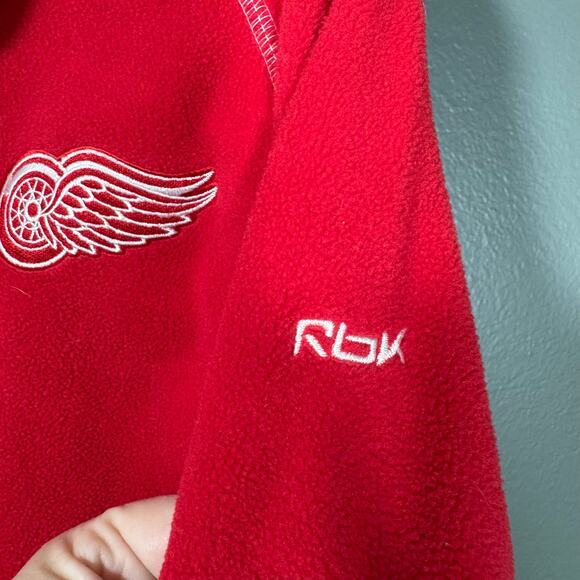 Detroit Red Wings RBX Women's Red & White Fleece Jacket - Size Large - Full Zip - Picture 5 of 8